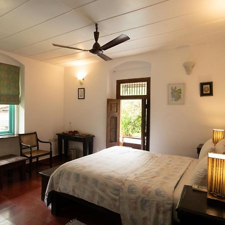Island House Goa Hotel Goltim Buitenkant foto