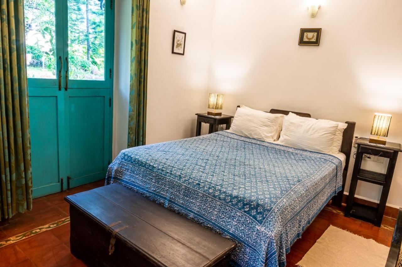 Island House Goa Hotel Goltim Buitenkant foto