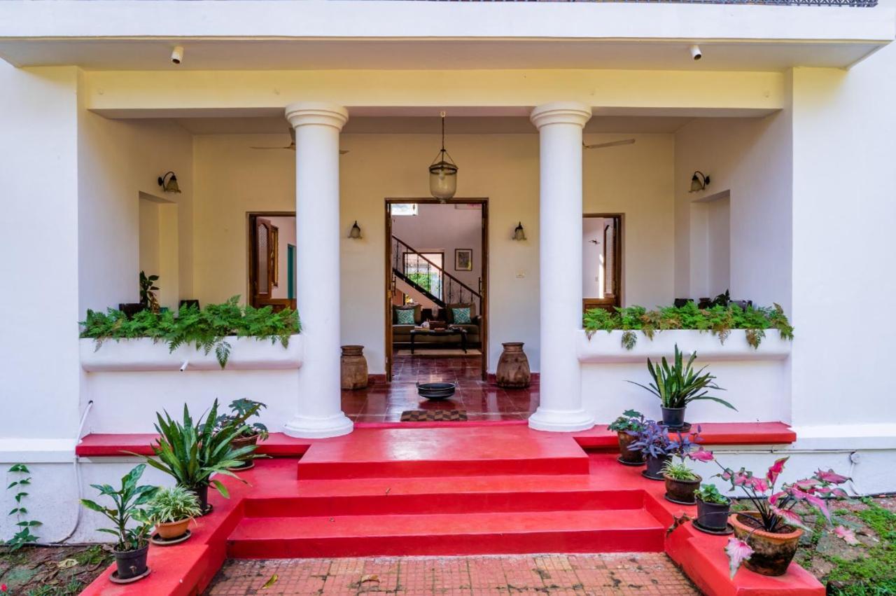Island House Goa Hotel Goltim Buitenkant foto