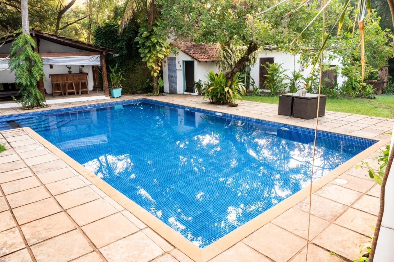Island House Goa Hotel Goltim Buitenkant foto