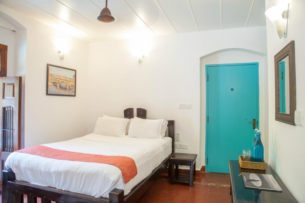 Island House Goa Hotel Goltim Buitenkant foto