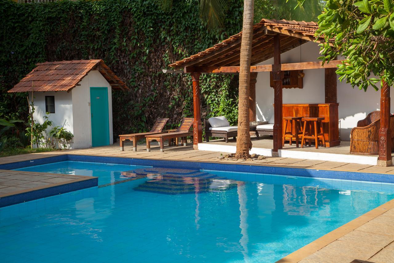 Island House Goa Hotel Goltim Buitenkant foto